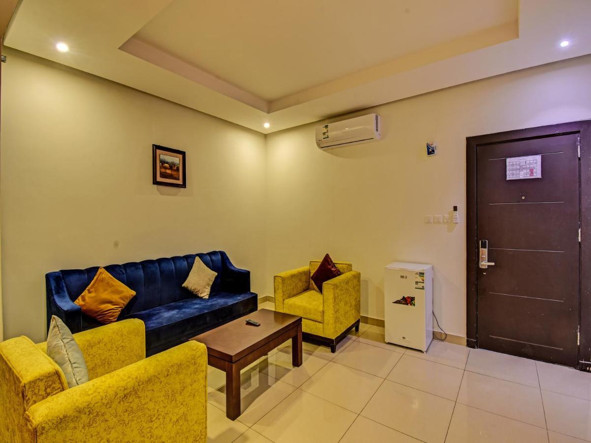 Super Oyo 634 Ibs 3 - 1bhk 3*